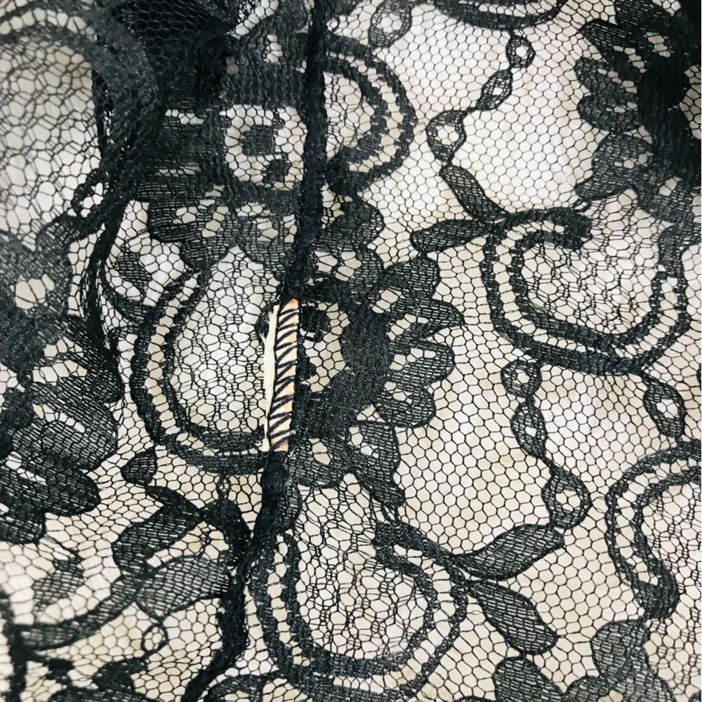 VINTAGE Sheer‎ Black Lace Tie Front Vest Top Small Goth Fairycore Grunge Y2K 90s - Picture 8 of 8